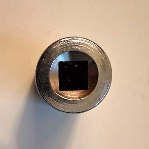 3/8″ Drive Universal Gator Grip Socket, Fits 1/4″ – 3/4″ SAE and & 7-19 Metric
