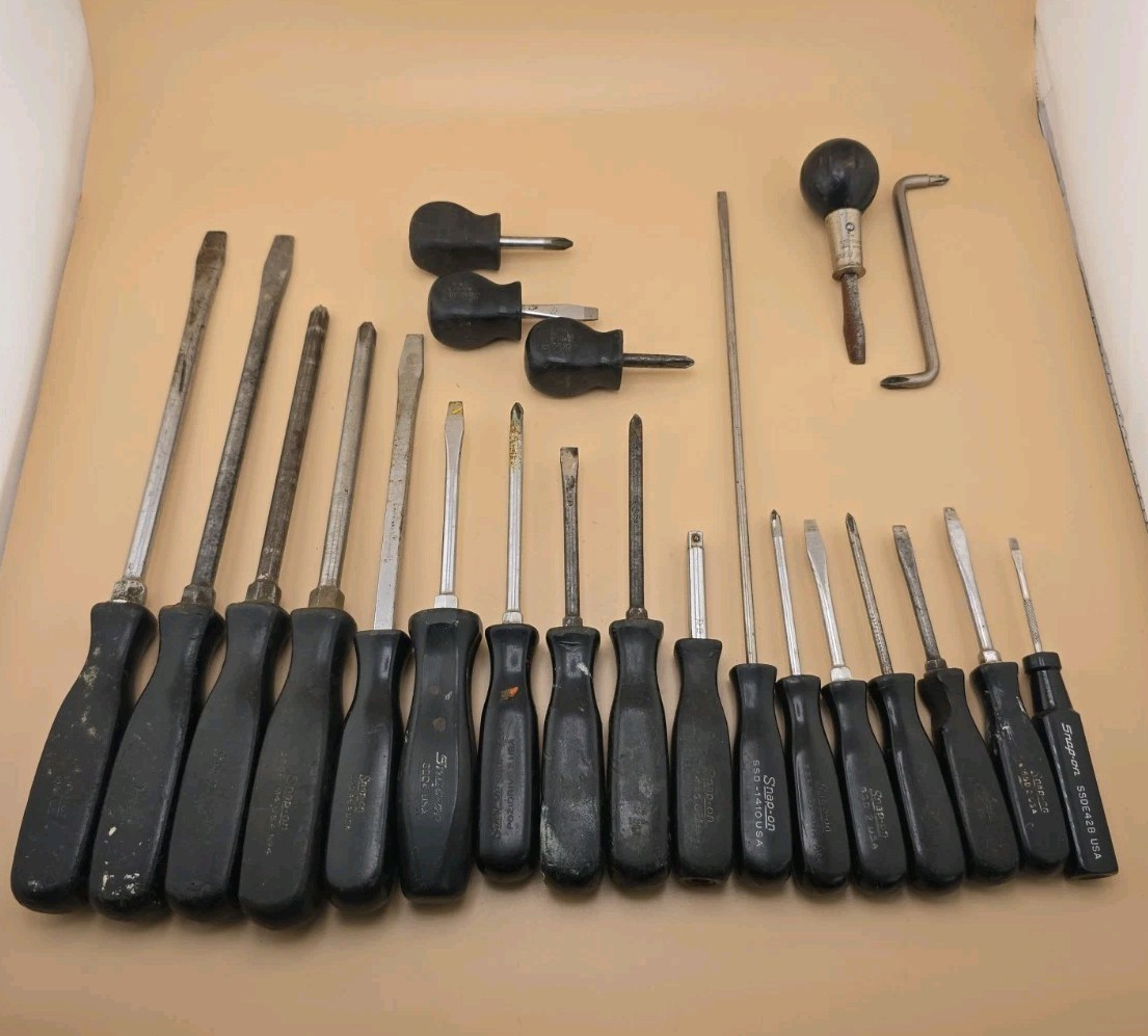 Lot Of 20 Vintage Snap Screwdrivers Black Handle Phillips Flat Stubby