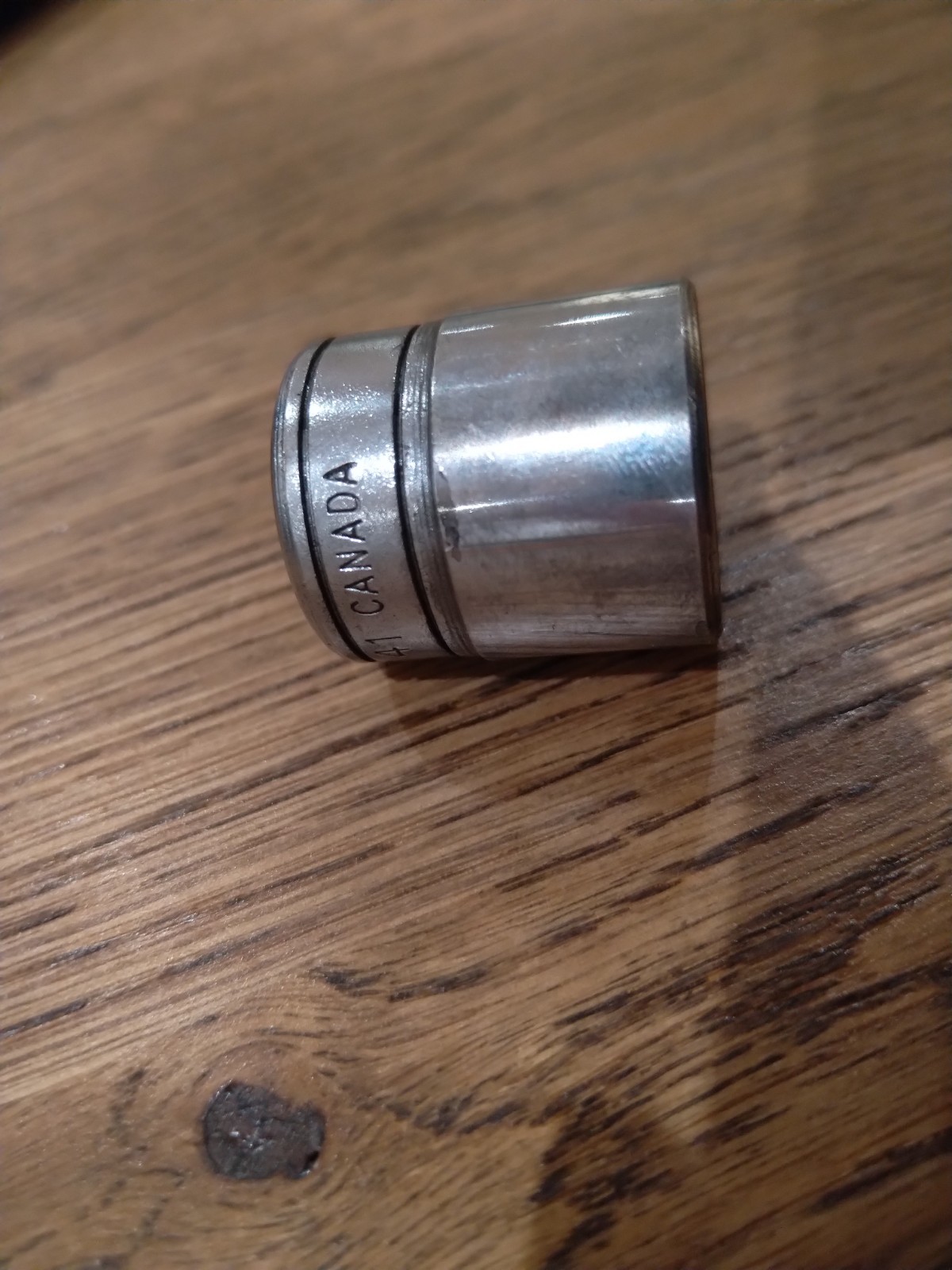 Snap-on Canada FS241 3/8″ drive 6-point SAE 3/4″ Flank drive shallow socket