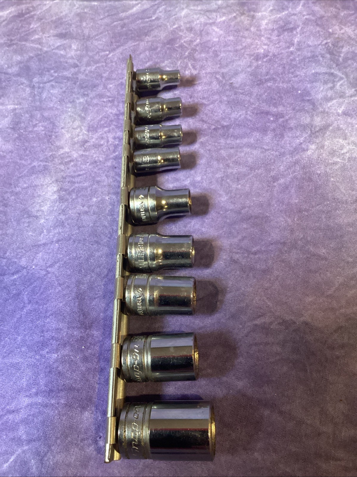 Snap On 10 Piece 1/4” 3/8” Inverted Torx Socket Set E4-E18 – TLE40A – FLE180A