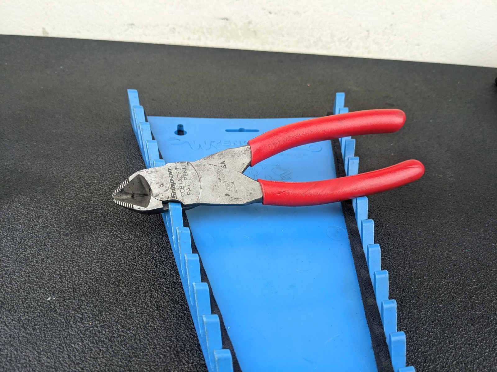 #bm502 Snap On Tools USA RED Soft Grip 8″ ComboCut Flush Cutter Pliers CC87ACF