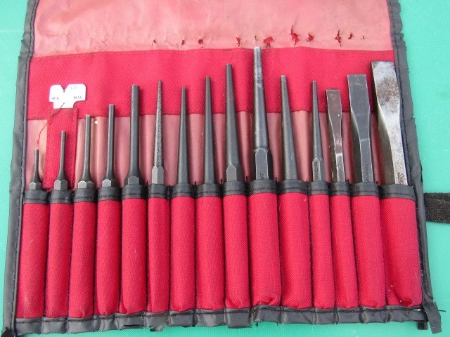 SNAP ON PPCBK715 15 PIECE DRIFT / PIN PUNCH & CHISEL SET W BAG