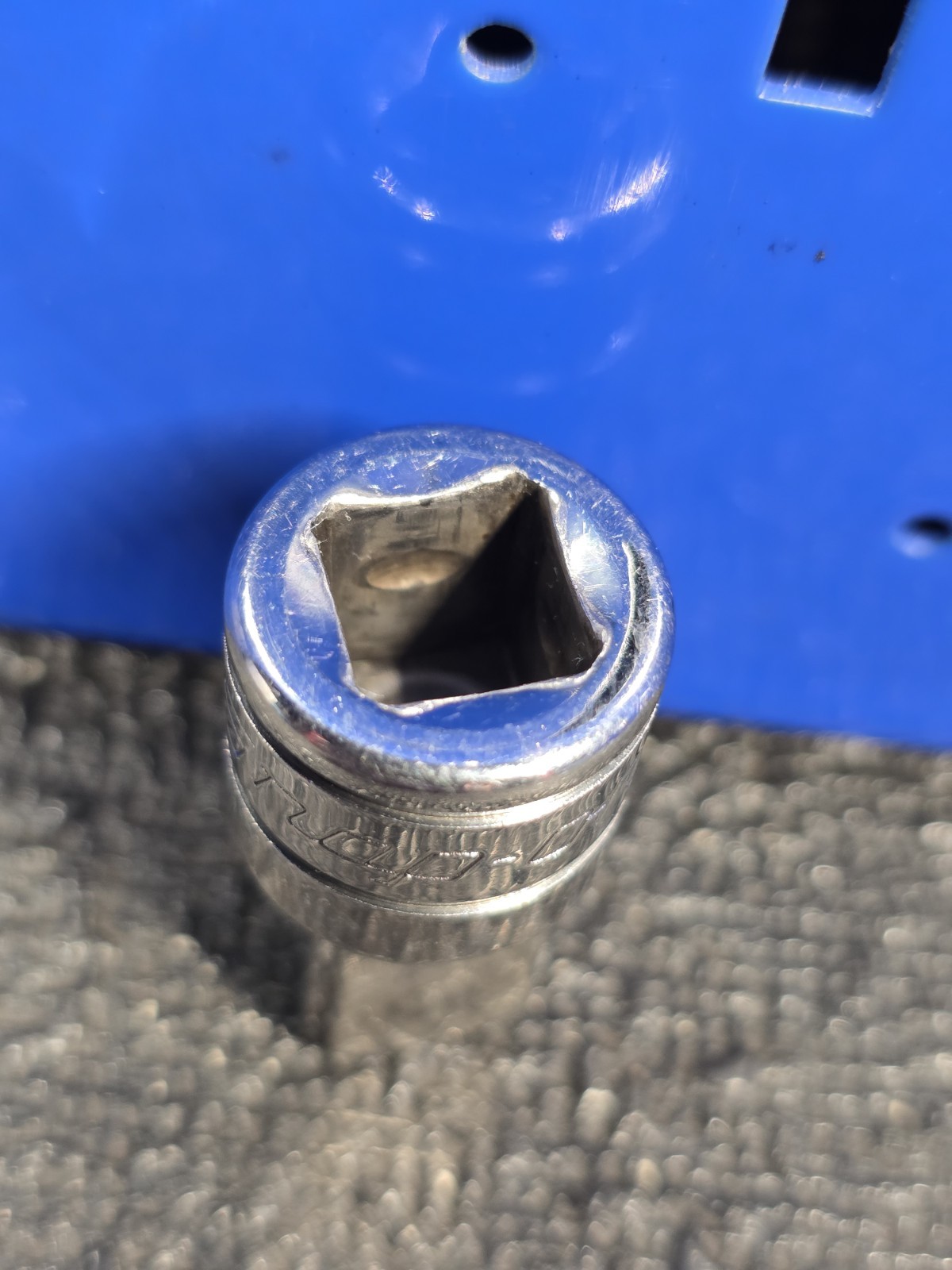Snap-on Tools A2A 3/8″ F – 1/2″ M Drive Chrome Adapter Extension Socket