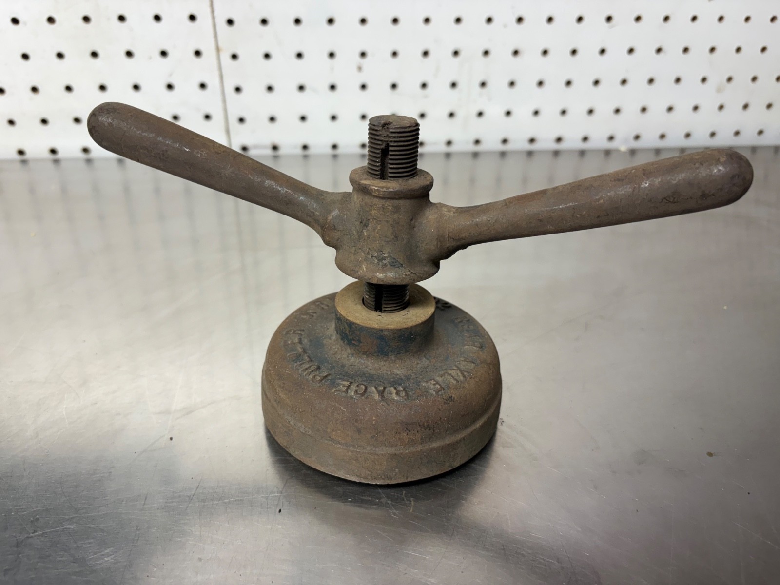 Vintage KR-Wilson BV-302 FORD Model A Rear Axle Bearing Race Puller Tool
