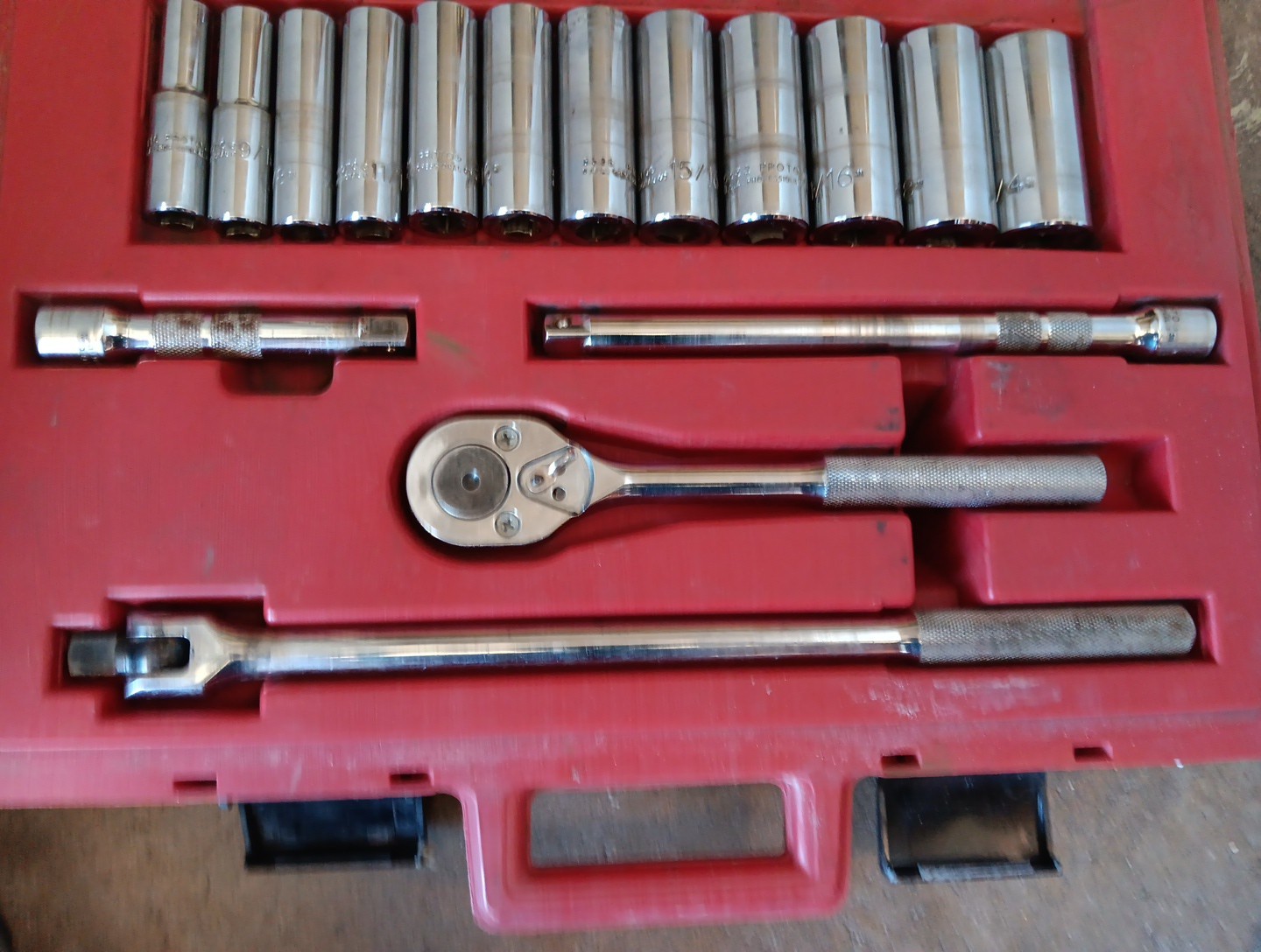 Vintage Proto 30 Pc J54126 SAE 1/2 Drive 12-pt Socket Set #54126 in Hard Case.