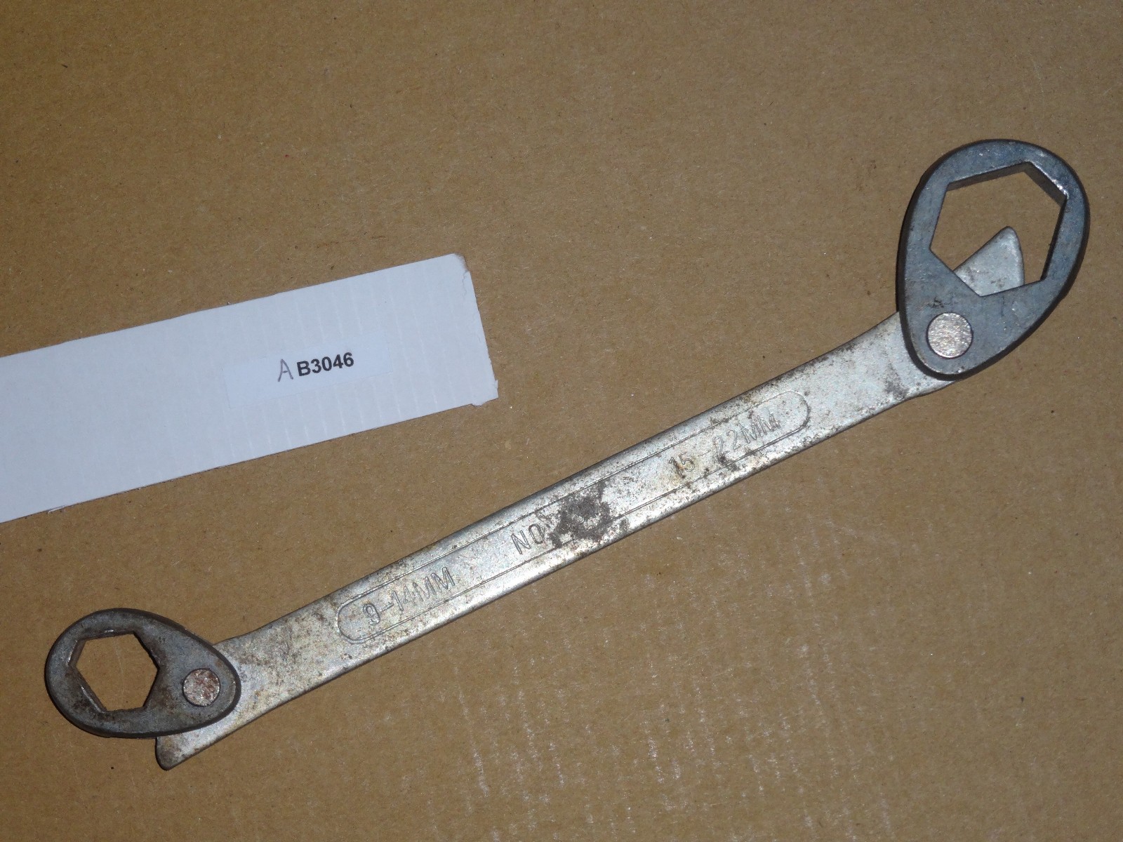 Universal Wrench 9-14mm 3/8″ & 15-22mm 13/16″ Double Ended Adjustable Spanner