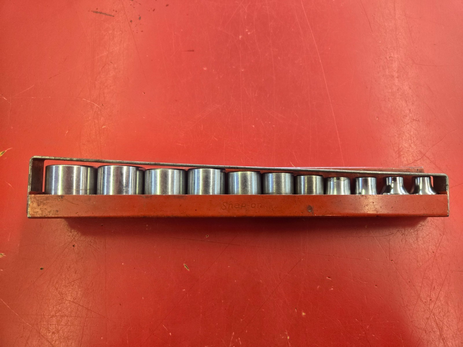 Snap-On USA [FS281-FS081] 11-Pc. 7/8″-1/4″ 3/8″-Drive 6-Point Shallow Socket Set