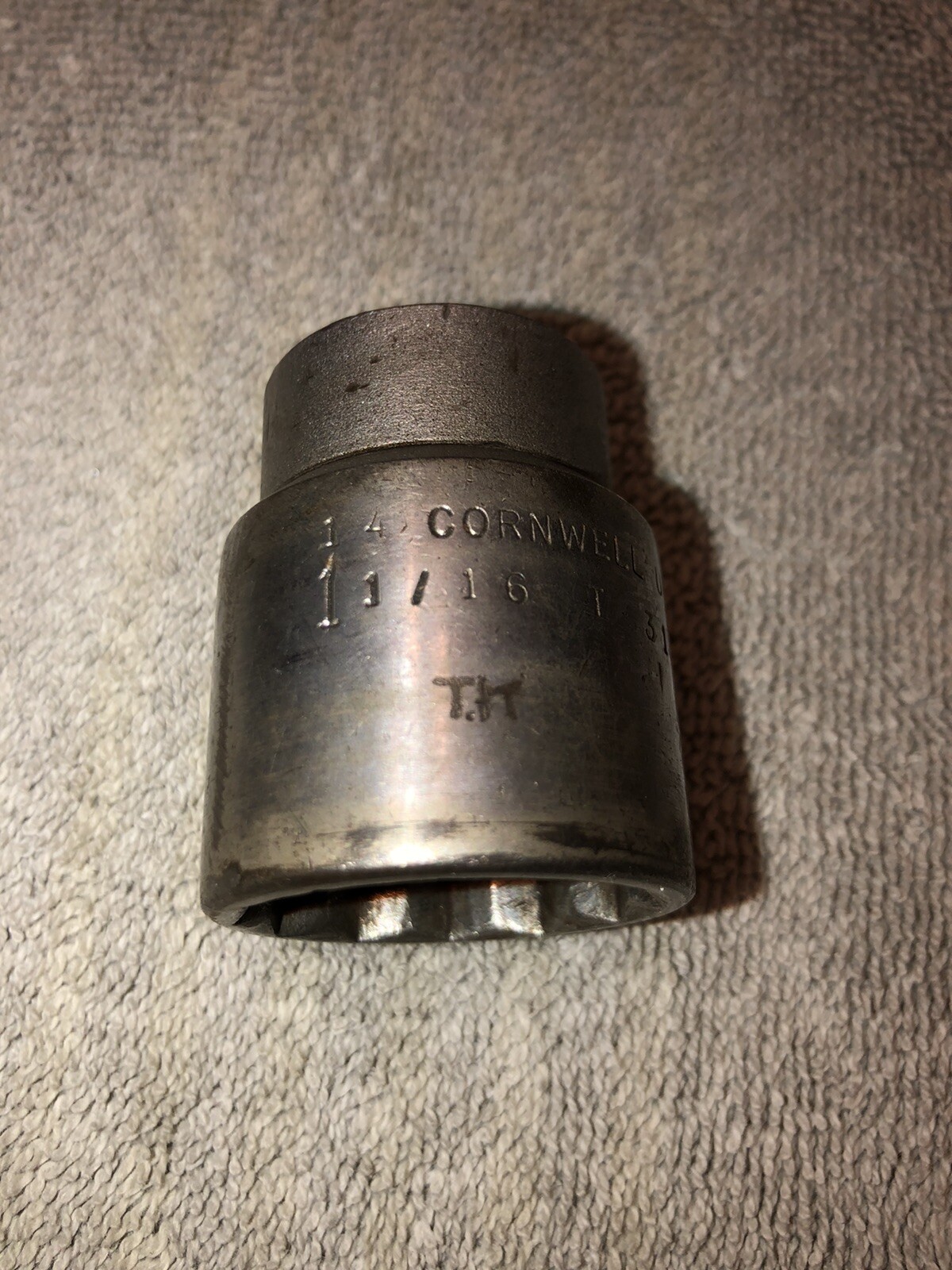 VINTAGE CORNWELL USA – T3134 – 1 1/16” – 1/2” DRIVE – 12 PT SOCKET