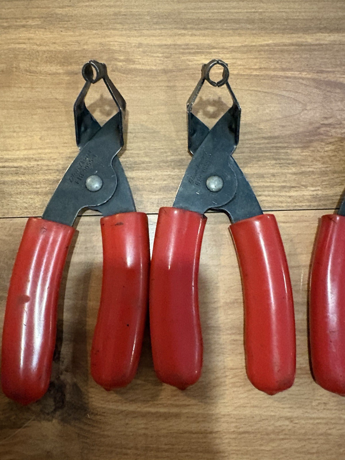 Blue Point FIH9055-1, 9055-2, 9056-1,9056-2 Fuel Line Disconnect Pliers