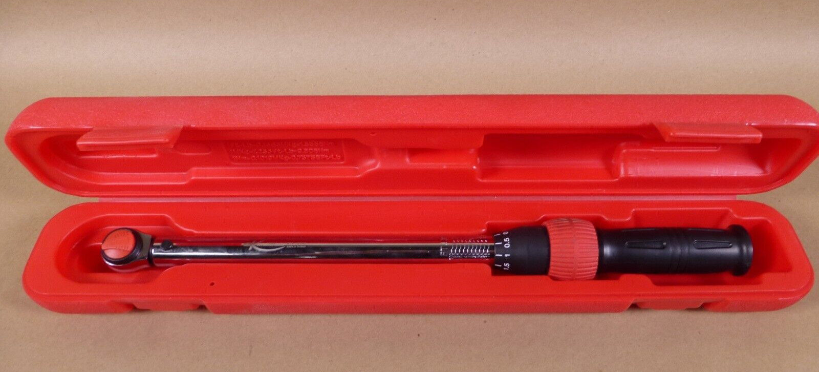 K-Tool 72143 3/8″ Drive Click Long Torque Wrench, 10-100 ft/lb Capacity w/ Case