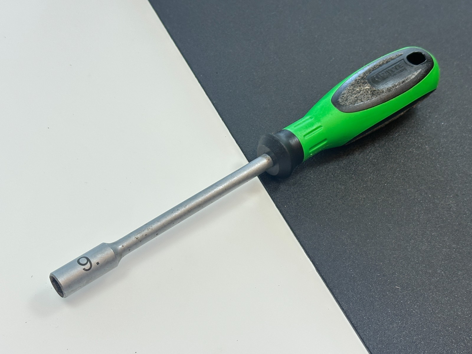 Matco Tools (Witte Germany) PGND9M Metric 9mm Nut Driver, Green Soft Grip, 10″ L