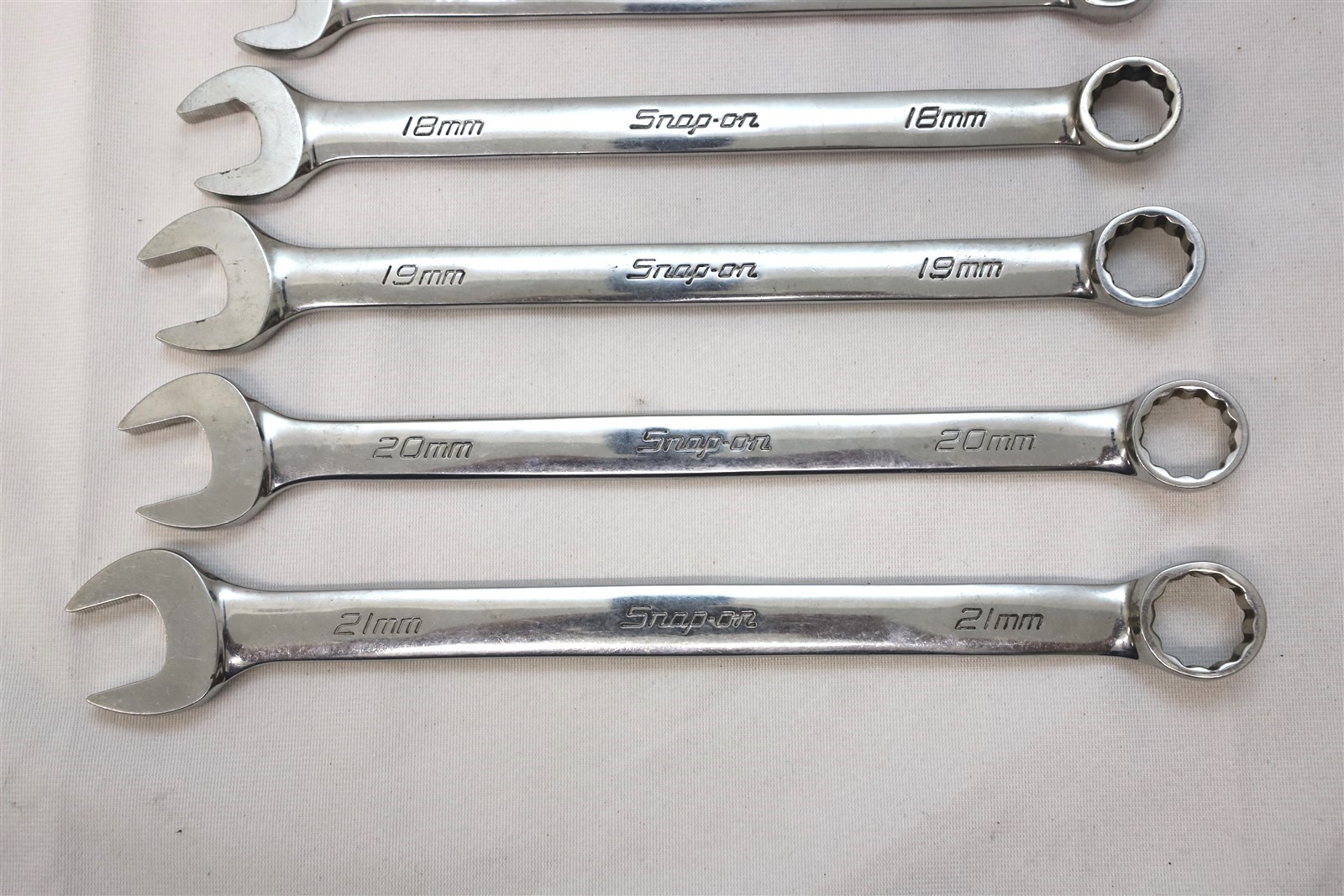 Snap-on 7 pc 12-Point Metric Flank Drive Plus Combination Wrench Set (15 – 21mm)