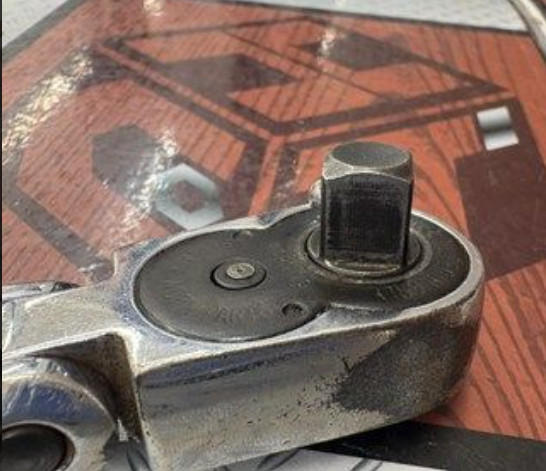 Snap-on FK735 3/8″ Dr. Flex Head Short Black Hard Handle Ratchet [Used]
