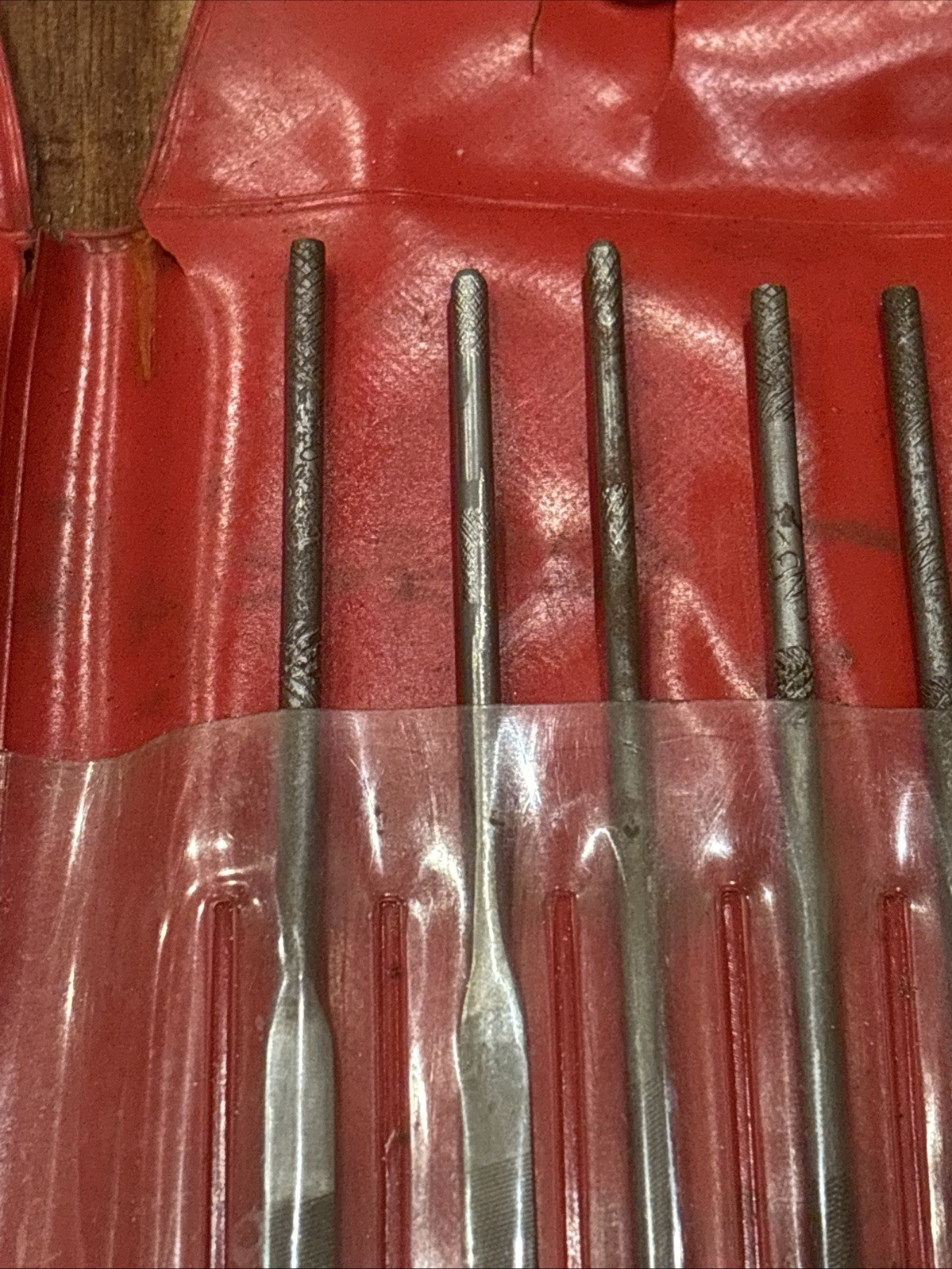 Snap-On 11pc Swiss Pattern Miniature File Set with 2 Handles Model HBFN120A