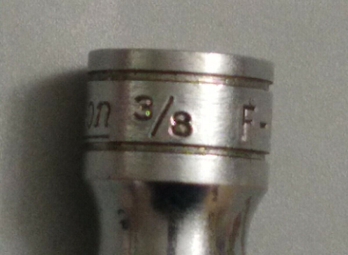 Snap-on F121 3/8″ DR 3/8″ Socket, Shallow, 12 Point.