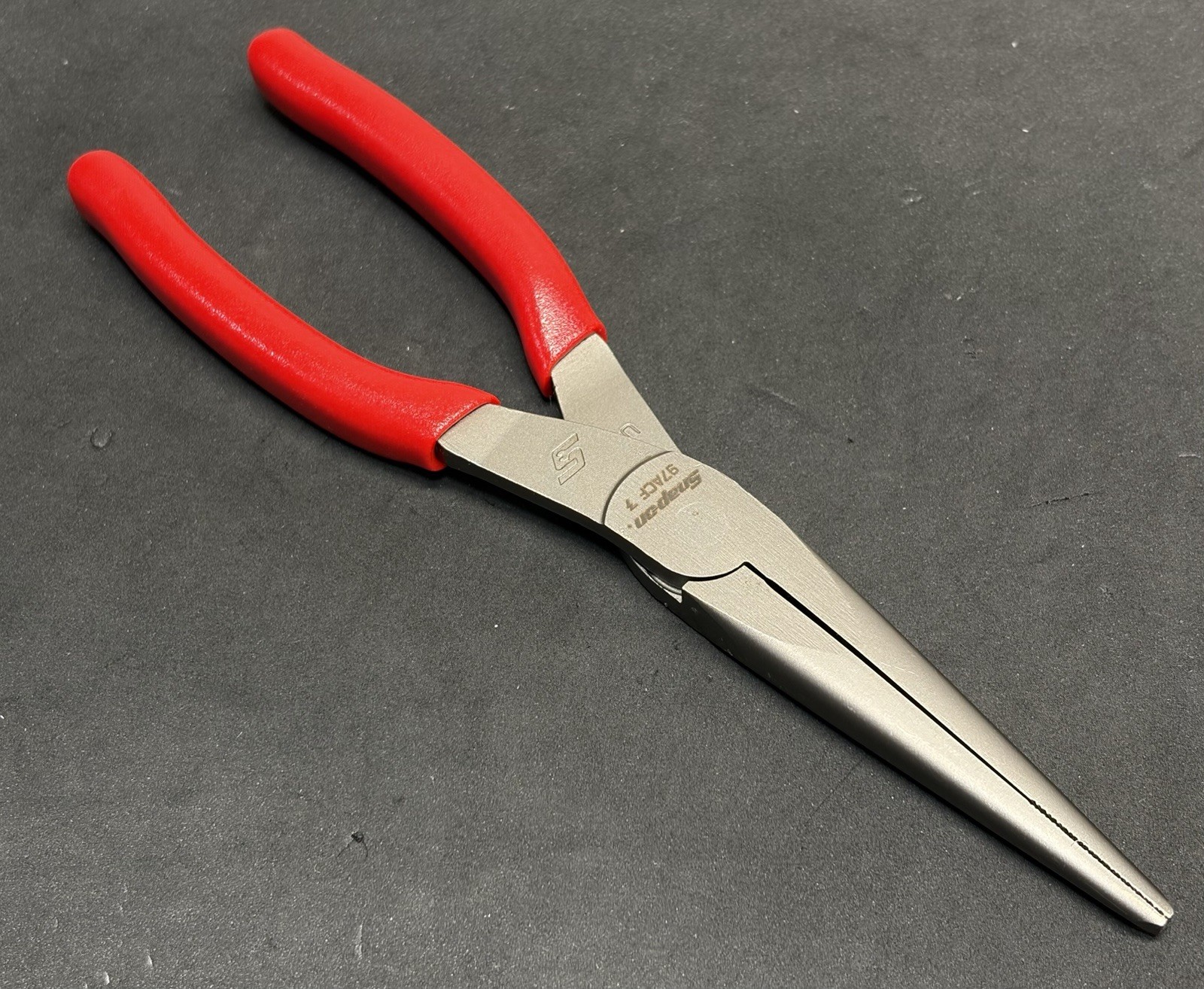 MINT! Snap-on Tools RED Talon Soft Grip 9” Needle Nose Pliers 97ACF
