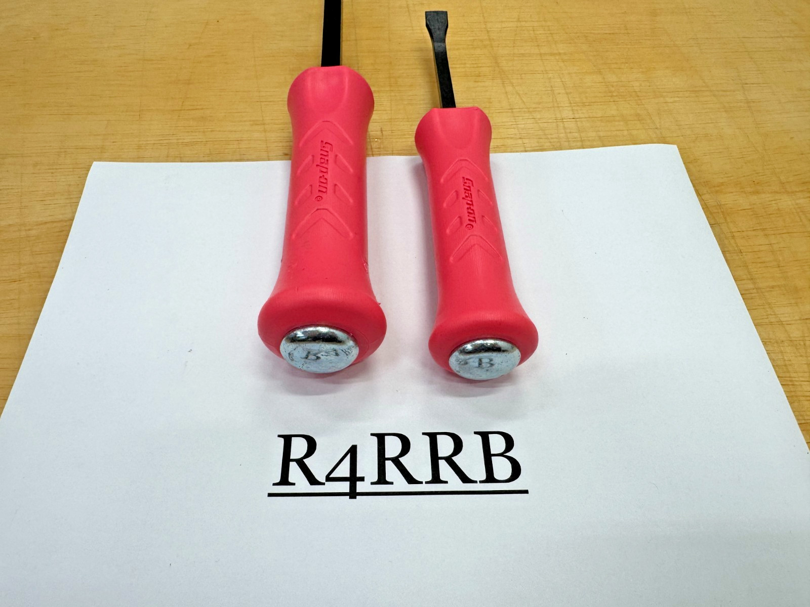Snap-on Tools USA NOS PINK Hard Grip 2pc Angled Striking Pry Bar lot set DINGED
