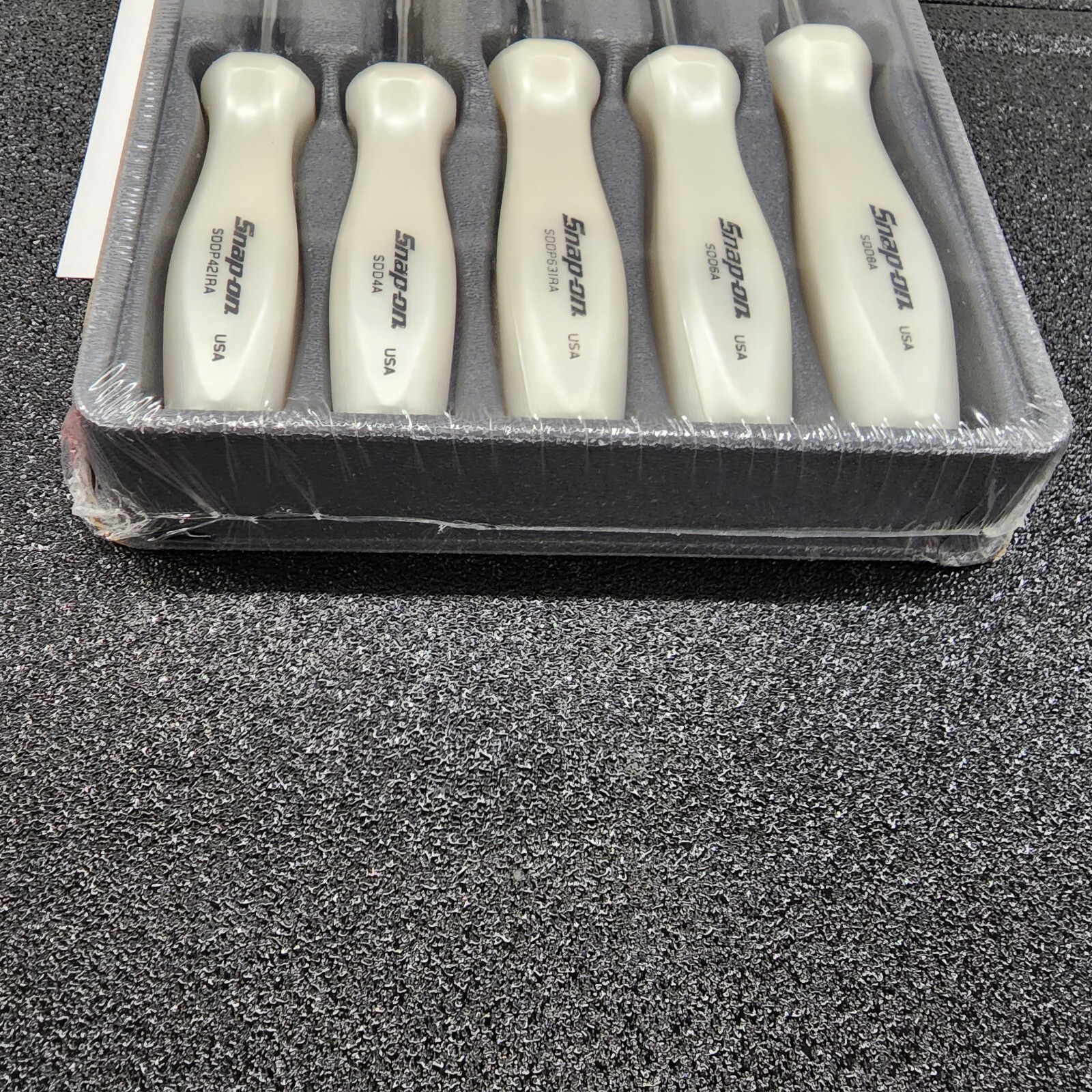 Snap-on Tools USA NEW 7pc PEARL WHITE Combination Screwdriver Set SDDX70A