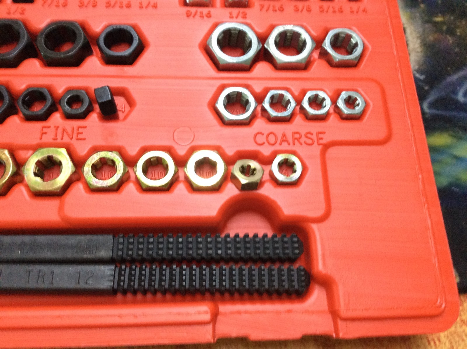 Mac Tools USA 48-Piece Thread Restoring Set TRCOMBO-48 SAE & Metric & Organizer.