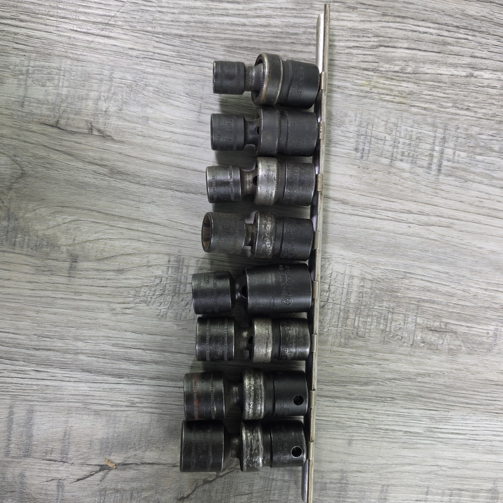 Snap On 3/8 Drive 8-Piece Metric Set 10-18 mm Impact Swivel Socket Set Used