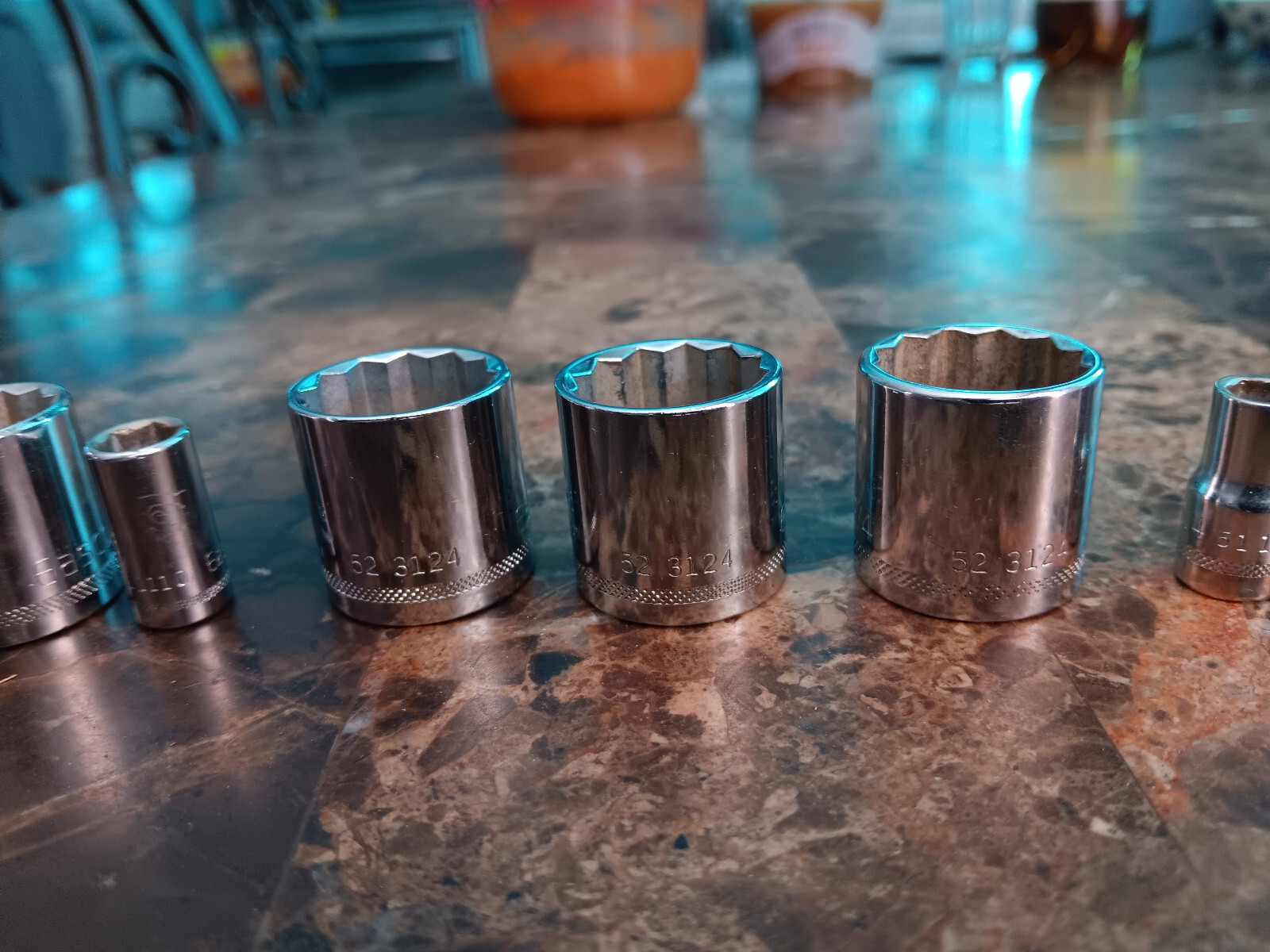 lot of Easco drive socket 12 pieces three of them are 3/4 (52 3124)