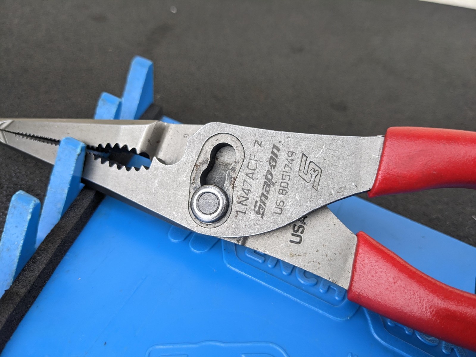 #bo172 SNAP ON LN47ACF 9″ Talon Grip Long Nose Slip Joint Pliers RED USA TOOLS