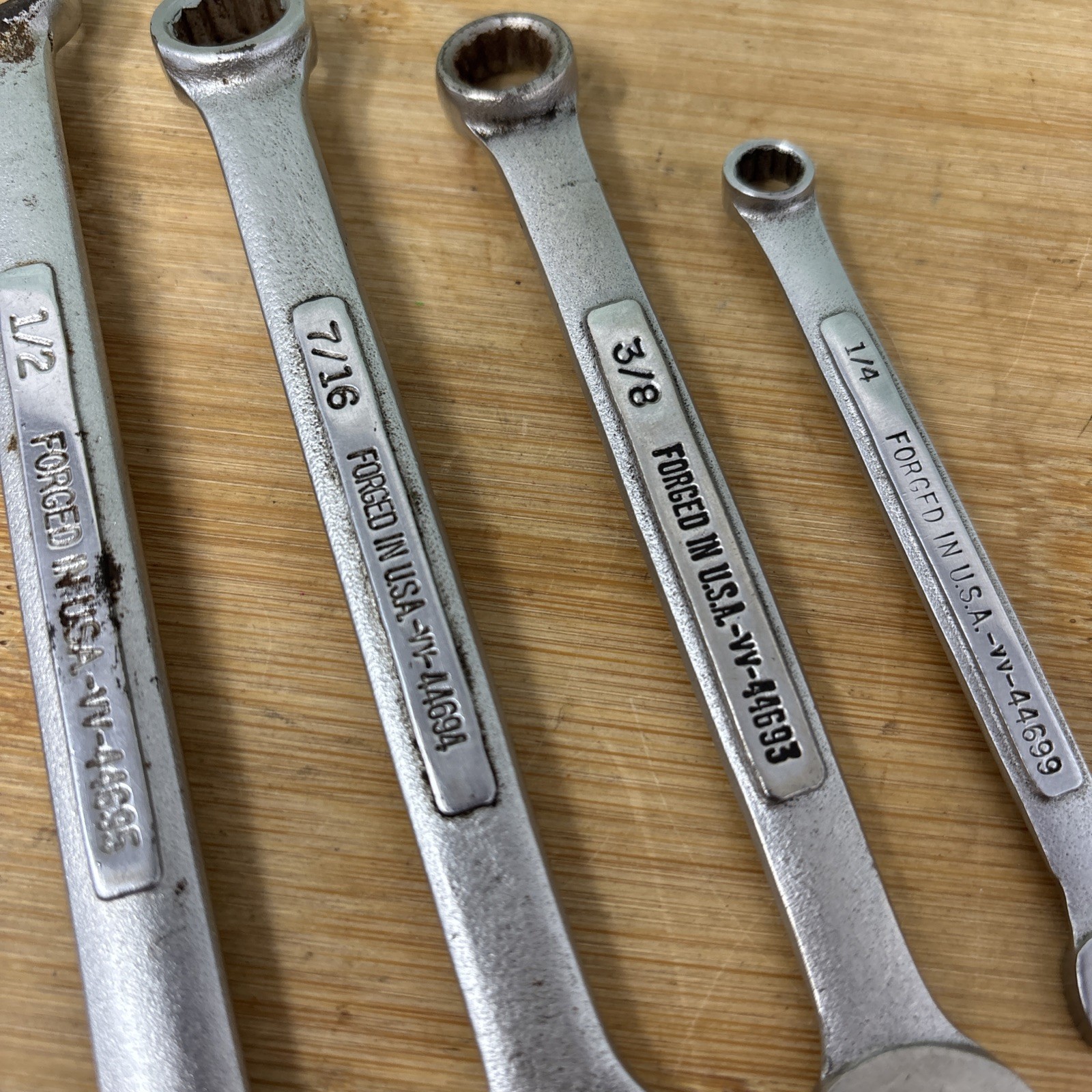 Lot 6 Craftsman Combination Wrenches USA 12pt,VV 1/4″, 11/16, 1/2, 7/16,5/8, 3/8