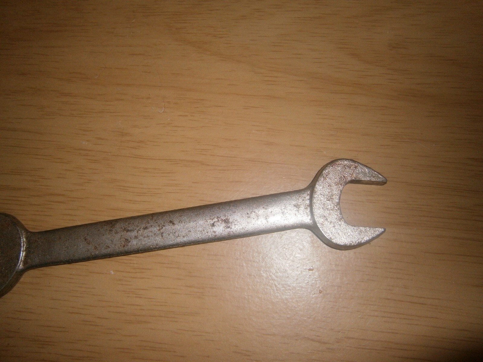 Vintage silver tone spanner. 17 & 19mm ends.(E6c)