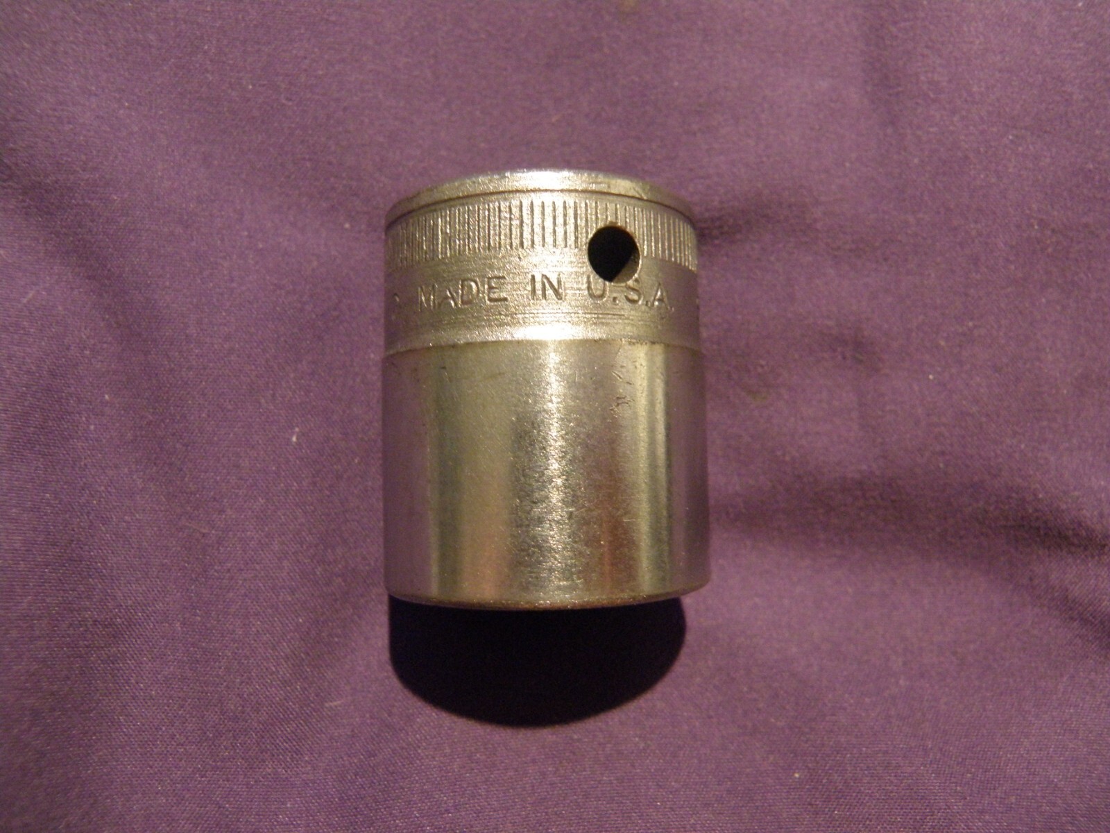 Snap-On 1/2 Drive, 12 Point, 1″ Shallow Socket. SW-320-1/2 Very Good Cond. USA.
