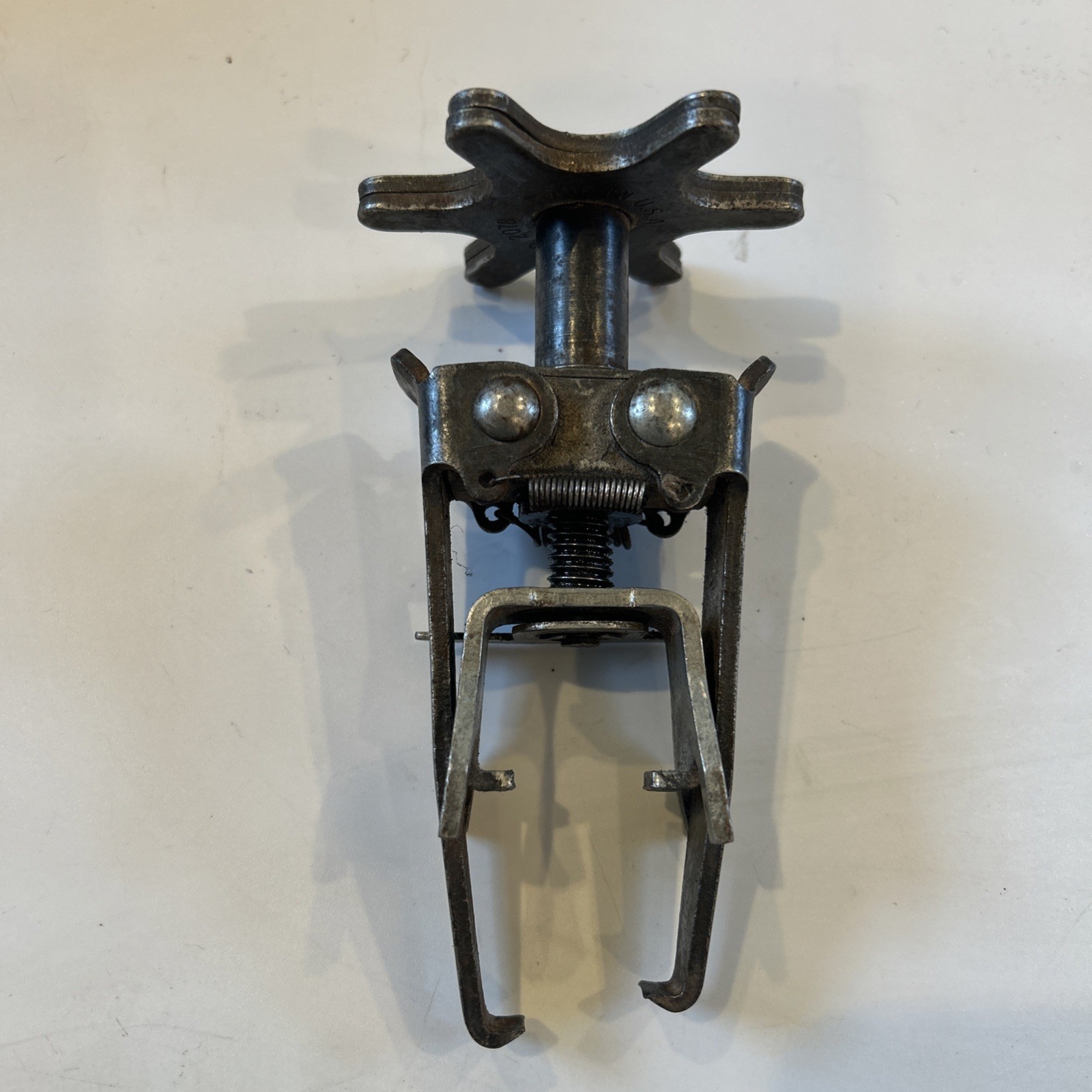 K-D Tools KD 2078 Overhead Valve Spring Twist Compressor 4″ Jaws USA