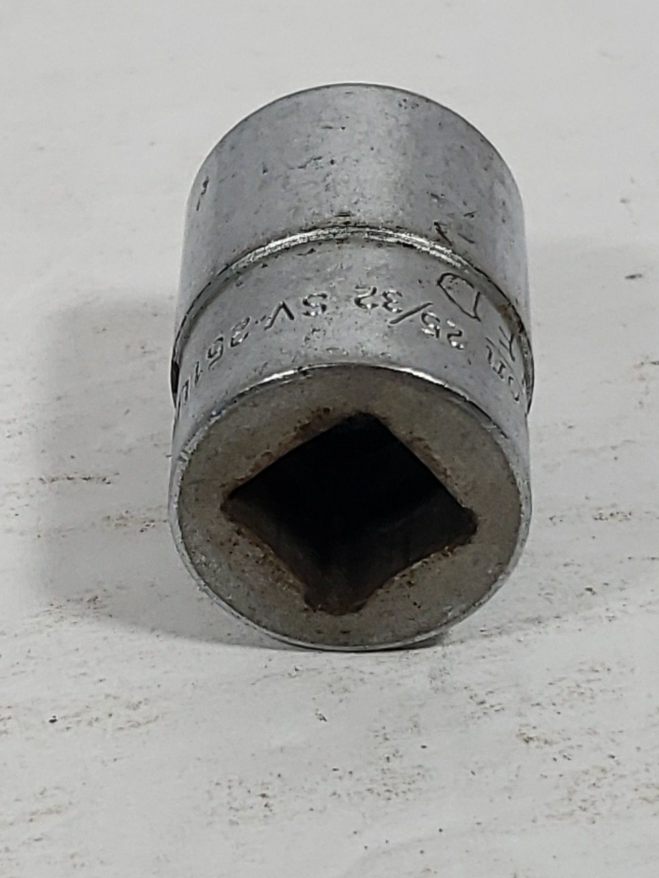 Snap-On Shallow Socket 25/32″ SV251 1/2″ Drive 12 Pt Sold As Pictured Mechanic