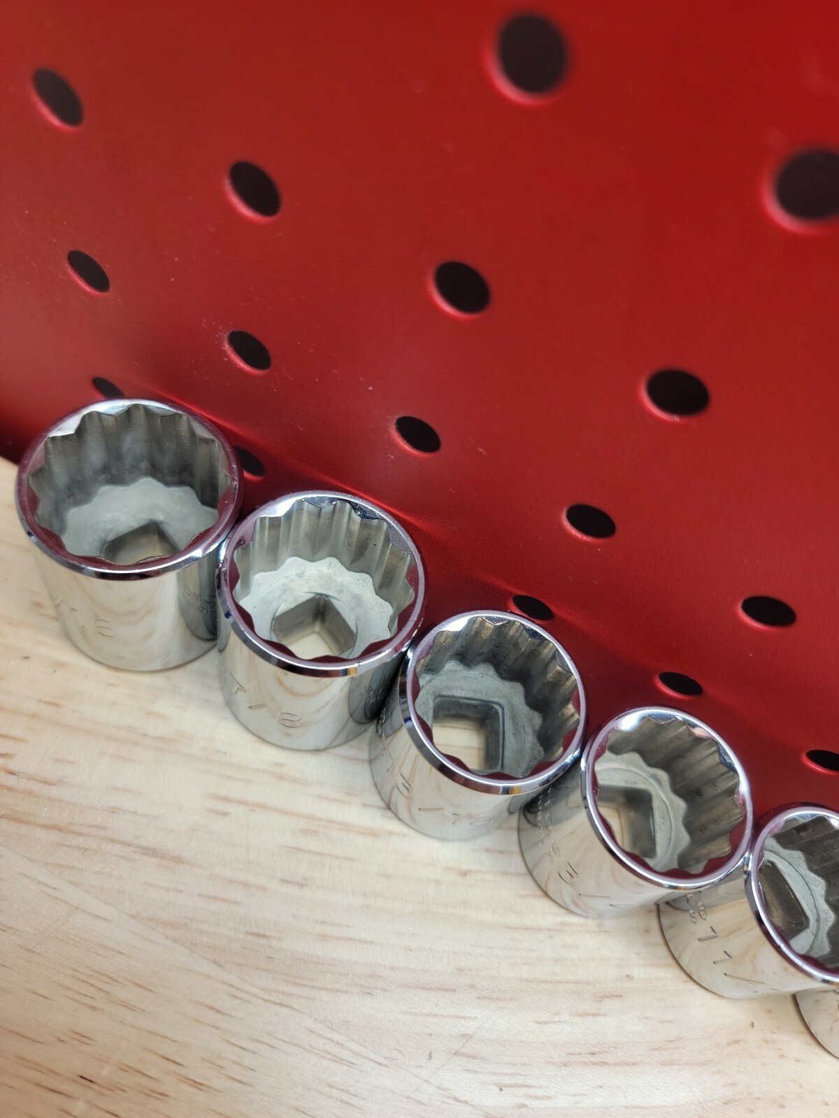 Proto 3/8″ Drive 7/16″ – 15/16″ SAE 9-Piece 12-Point Shallow Chrome Socket Set