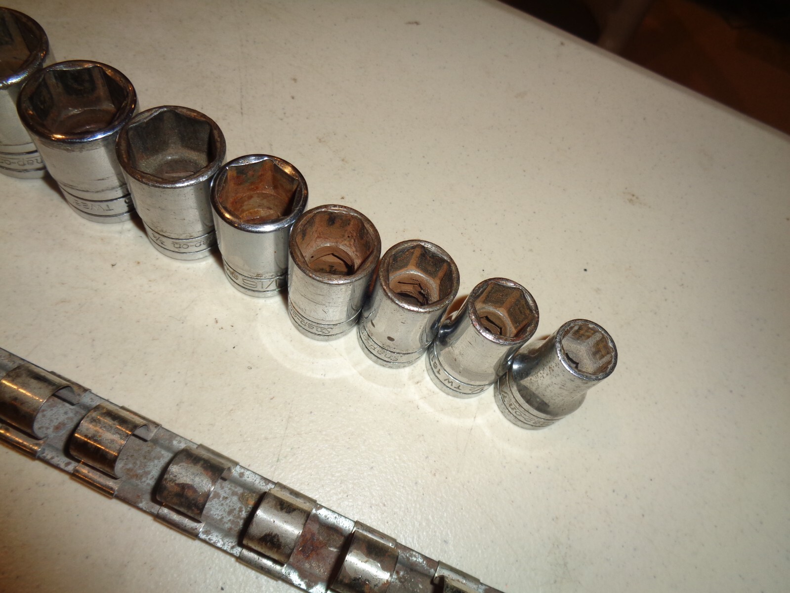Snap-On Tool- 1/2″ Dr., 11 pc. TW Shallow Socket Set SAE, 7/16″ to 1-1 /16