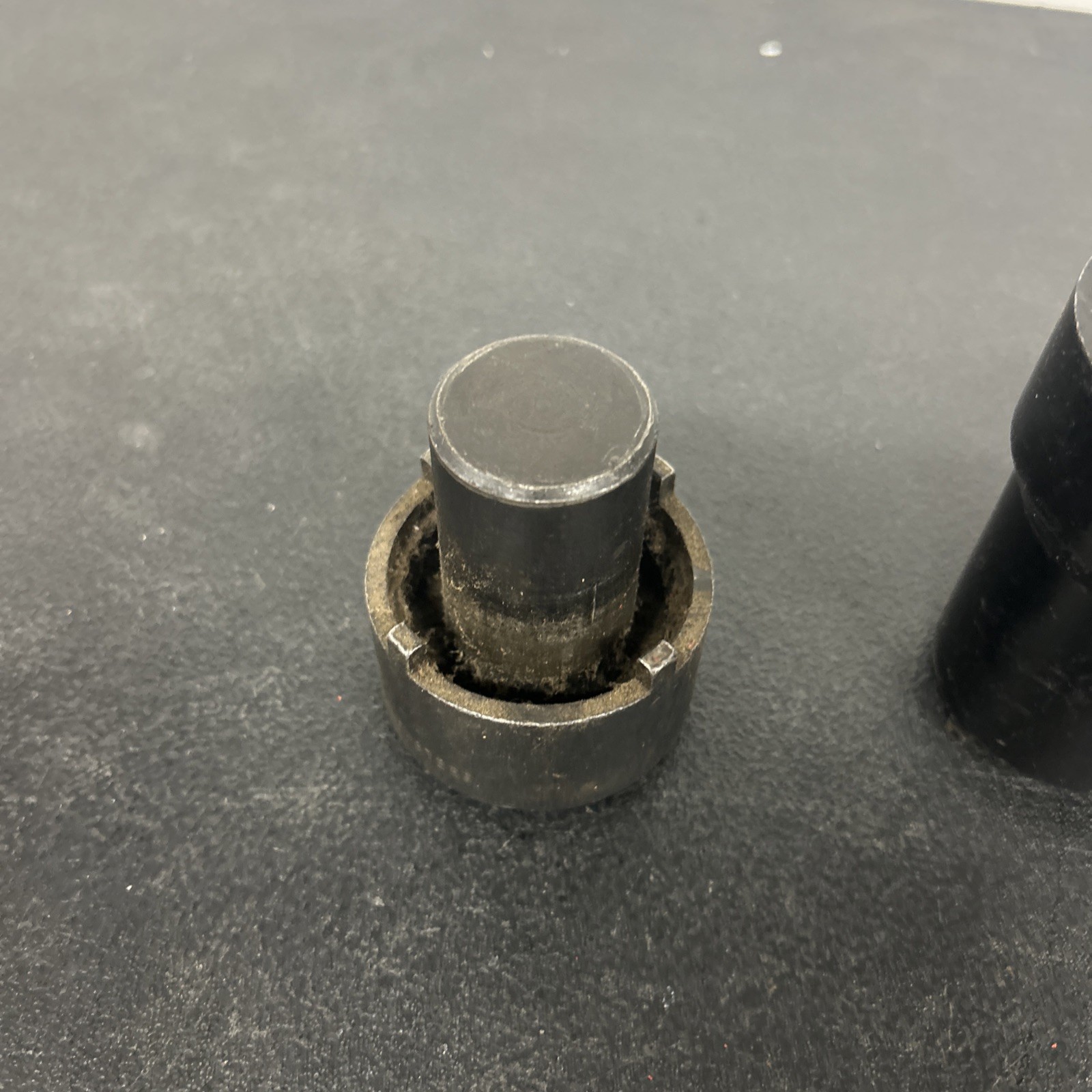 Mac Tools FWB 7269 1/2 Drive Axle Socket 3 1/2 And Extra Axle Socket
