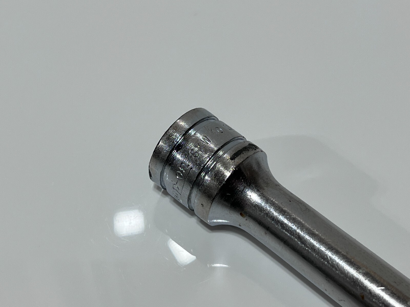 Snap-On Tools USA SXW10 1/2″ Drive Friction Ball 10″ Long Wobble Extension