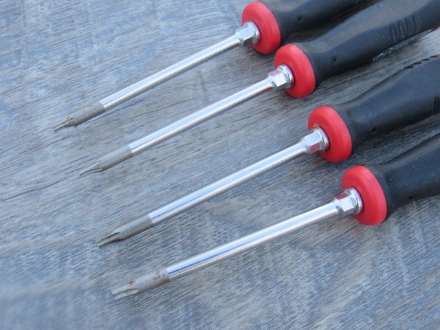 SNAP ON SGDTX40 RED BLACK MINI HANDLE TORX SCREWDRIVER T8 T10 T15 T20 SGTX 40