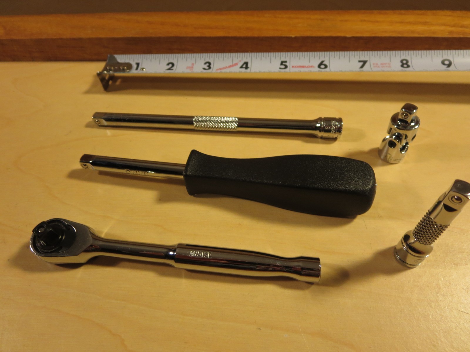 MATCO SILVER EAGLE 1/4″ DRIVE 5-PC Ratchet ,extensions , spinner and universal
