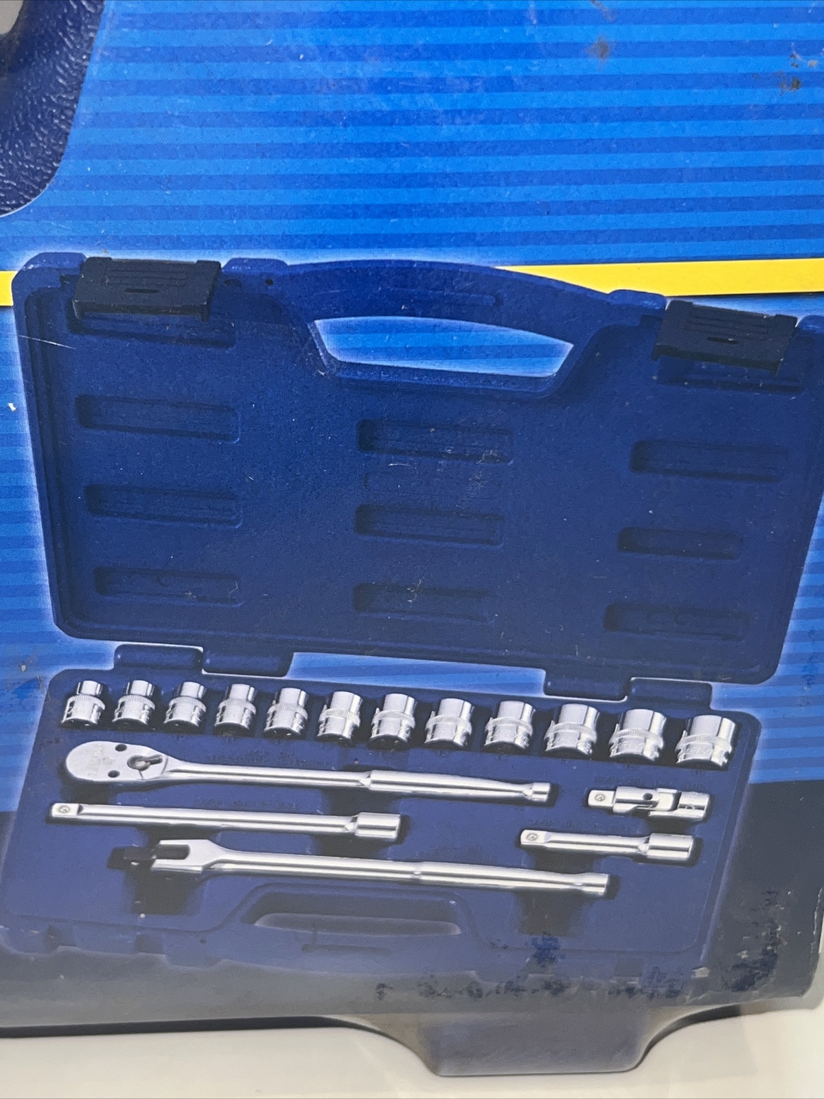 Carlyle Tools by NAPA SS38017M 17pc 3/8″ Dr 6 Pt Socket Set Metric + Accessories