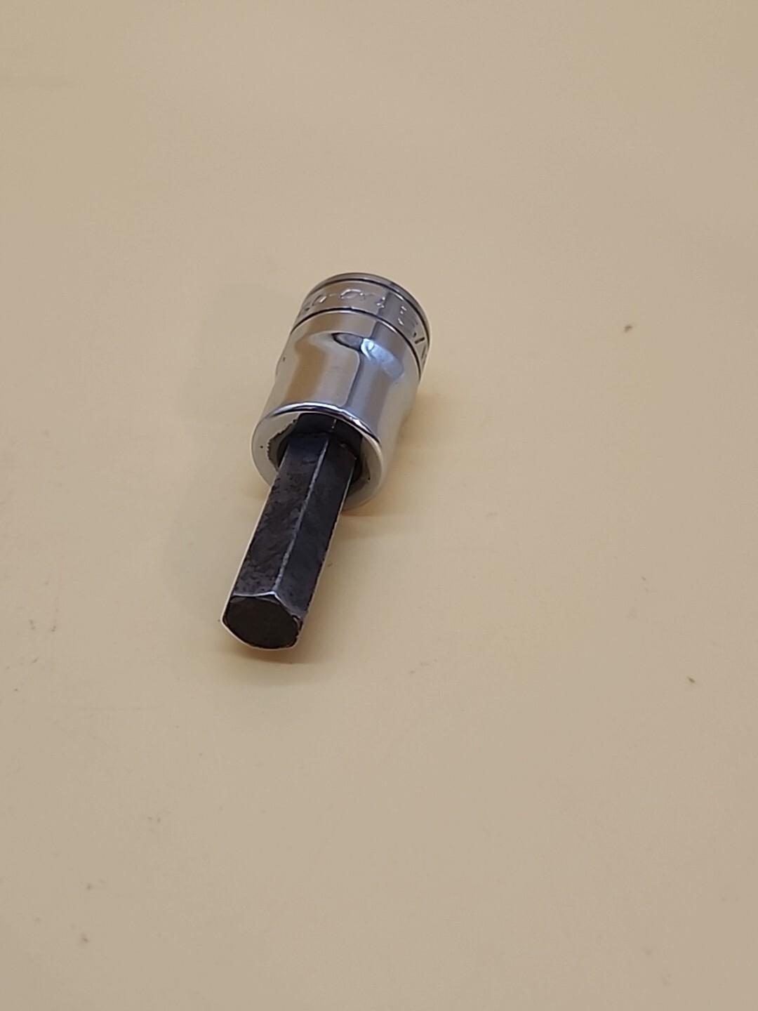 Snap-on Tools FA10E 5/16″ SAE Hex Bit 3/8” Drive Chrome Socket Dr USA