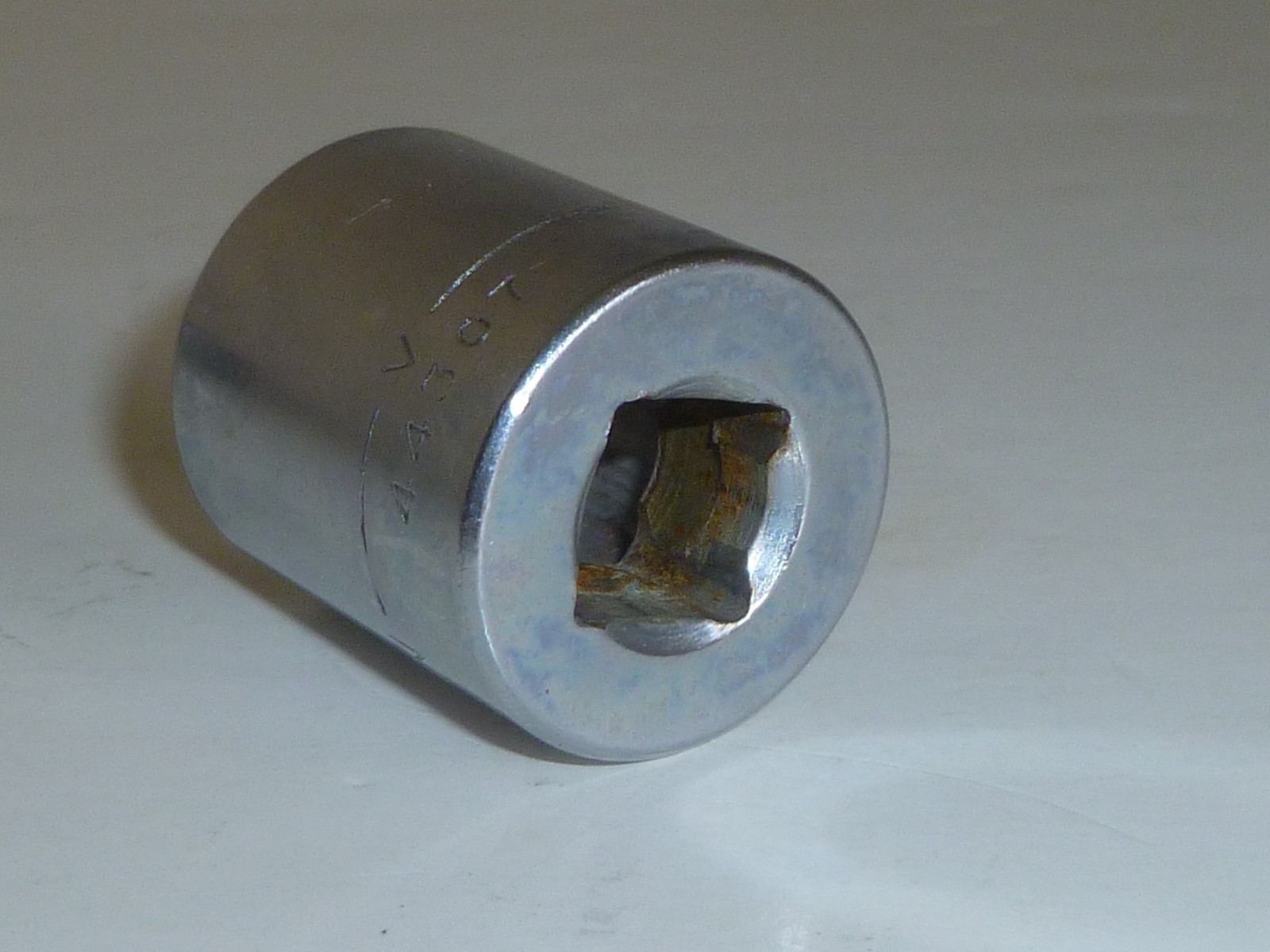 Craftsman USA 17mm Socket 12 Point, 3/8 Drive, V 44307