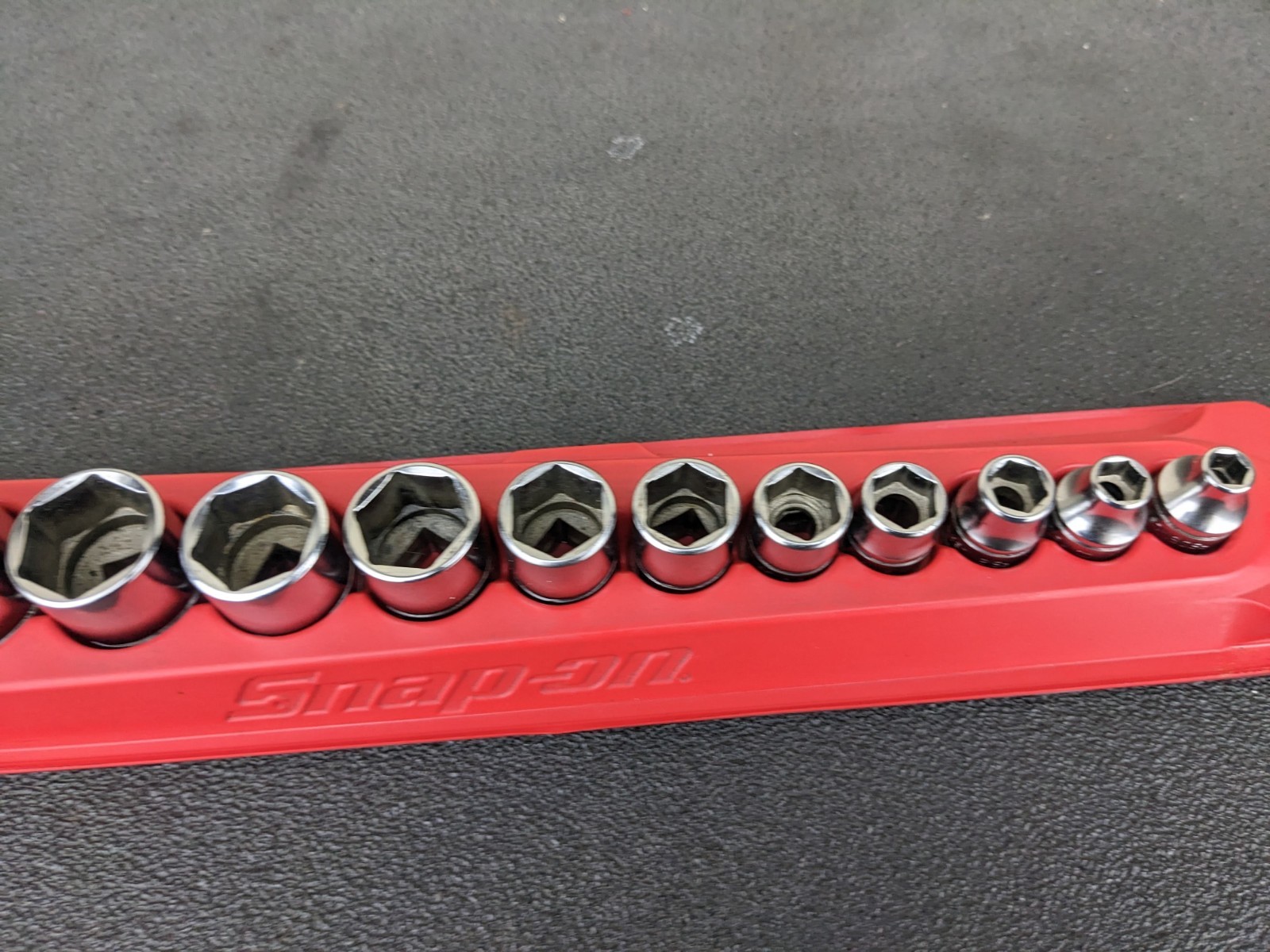 #bp369 Snap-On Tools 211FSY 11pc 3/8″ Drive 6-Point SAE Drive Shallow Socket Set