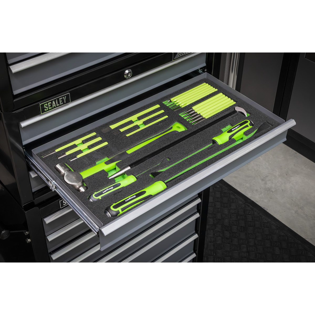 Sealey Siegen Pry Bar Hammer & Punch Set With Tool Tray 23 Pieces S01279