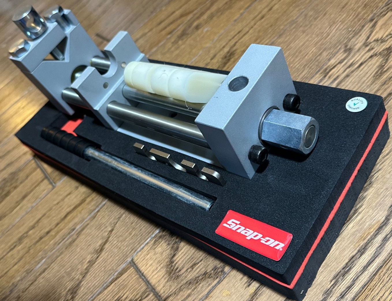 Snap On Tool Dealer Ratchet Screwdriver Handle Grip Remover Replacement Install