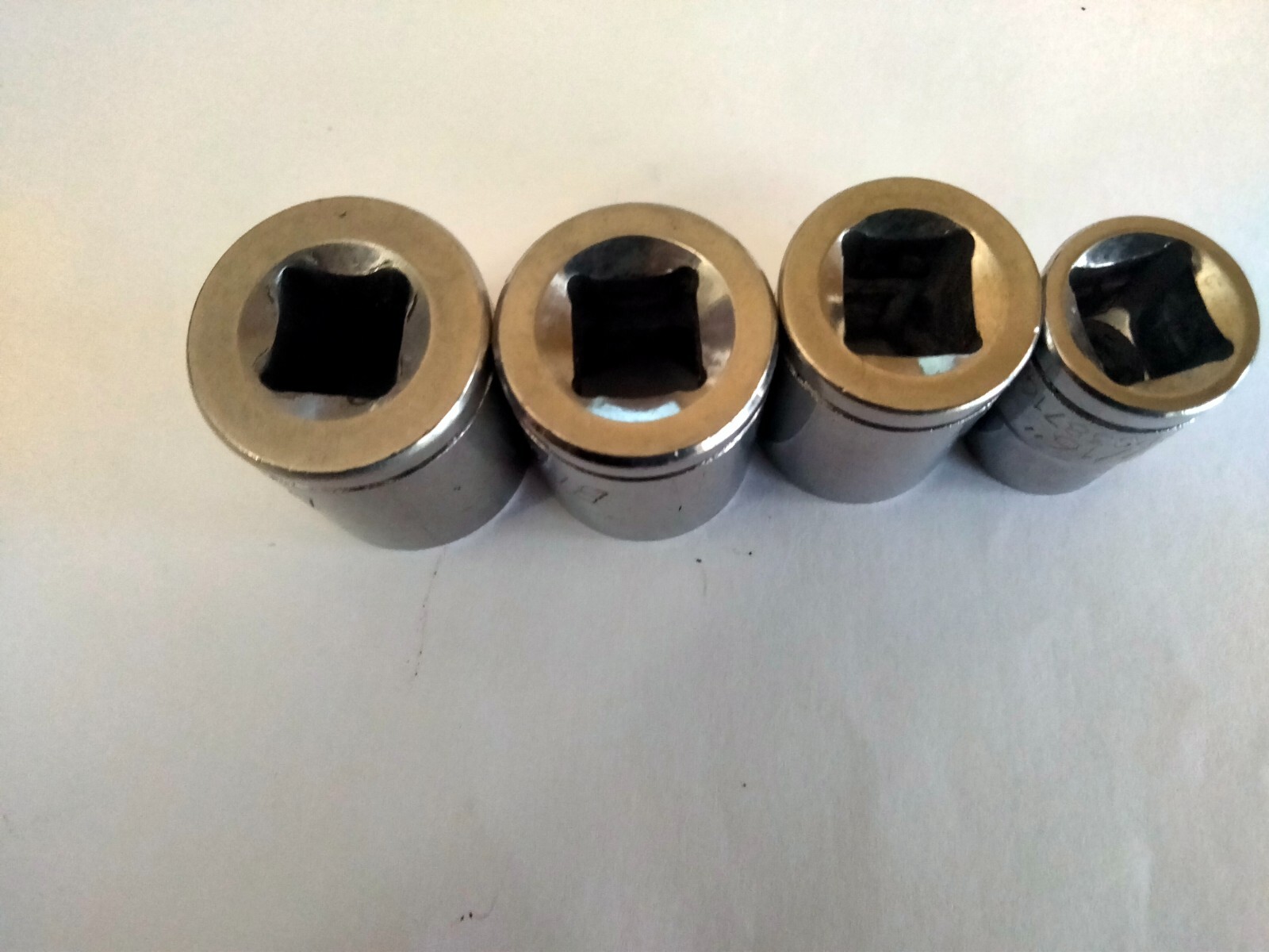 Blue point tools 3/8′ Drive 4 pcs sockrts.