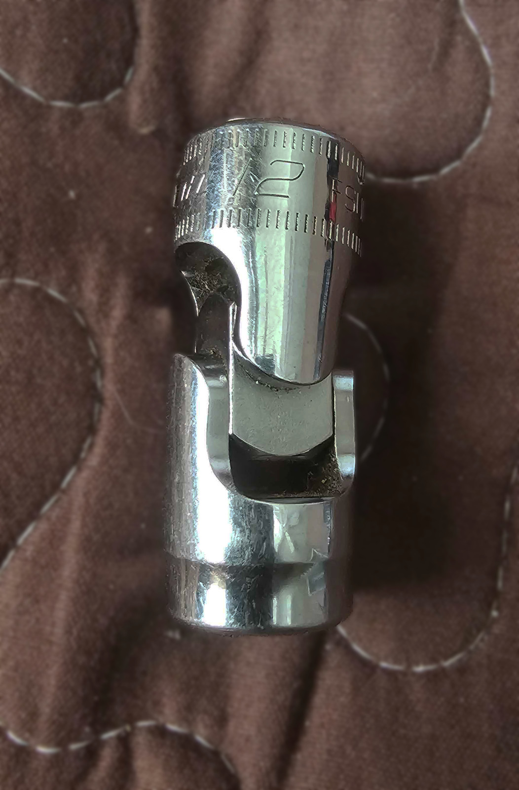 Snap-On 3/8″ Drive 6-Point Metric 12 mm Flank Drive Shallow Socket FSUM12A