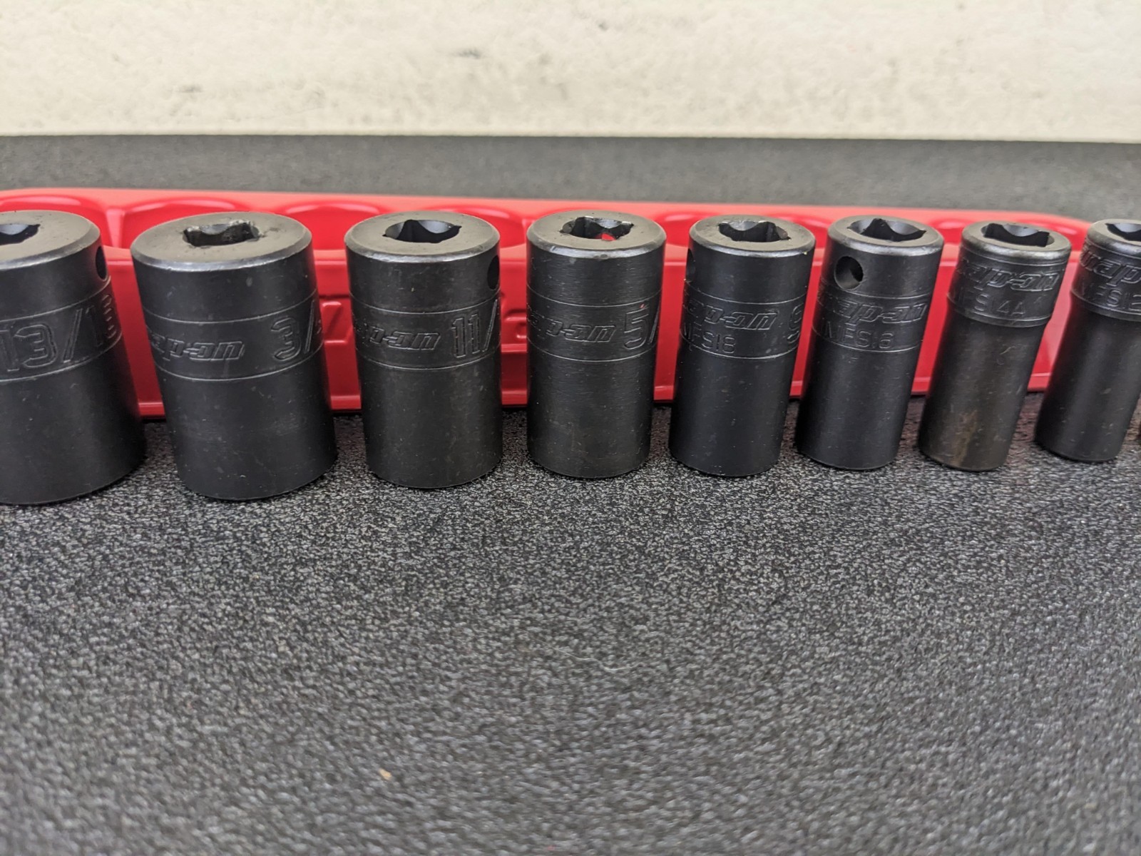 #bo717 Snap-on 210IMFSYA 5/16″-7/8″ 3/8″ Drive 6pt Semi-Deep Impact Socket Set