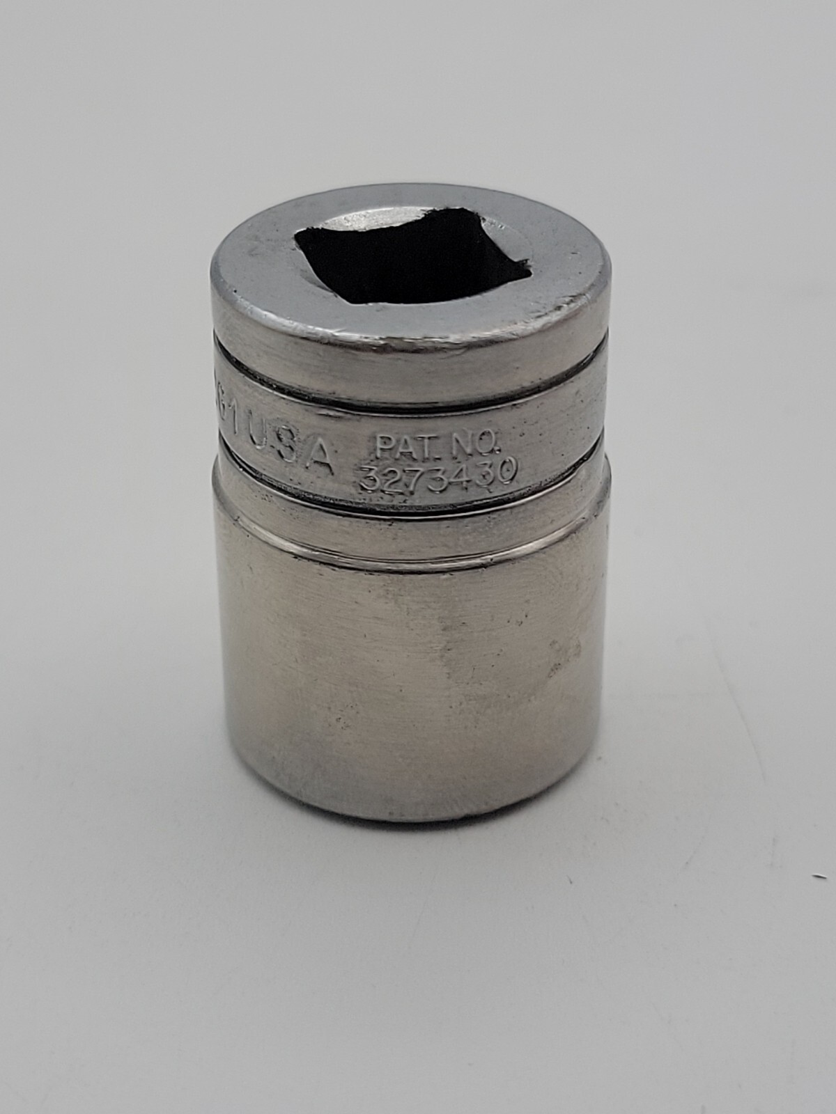 Snap On Tool SW261 13/16″ SAE Flank Drive Shallow Socket 1/2″ Drive 12 Point USA