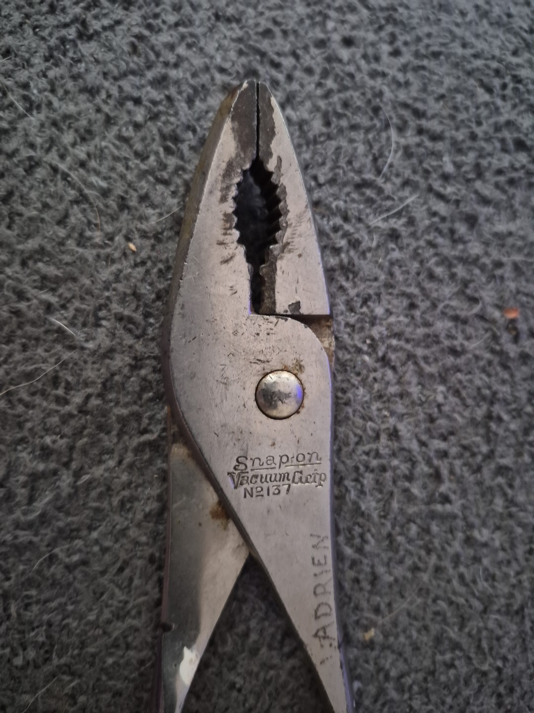 Snap On USA Vacuum Grip 7-1/2″ Pliers No 137