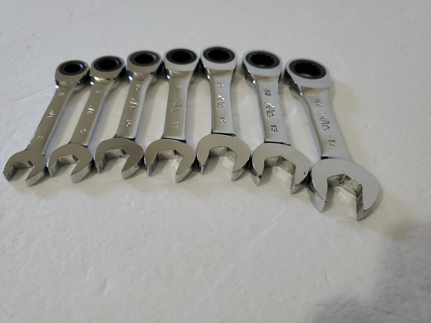 Mac Tools RWS 8mm-19mm Stubby 12-Point Ratcheting Wrench Set of 12