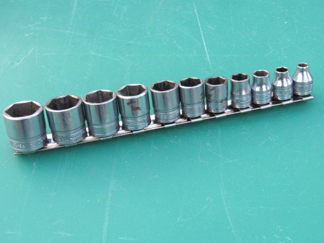 SNAP-ON 211FSY 3/8″ DRIVE 11PC SAE 6PT SHALLOW SOCKET SET 1/4″ – 7/8″ UNDERLINE